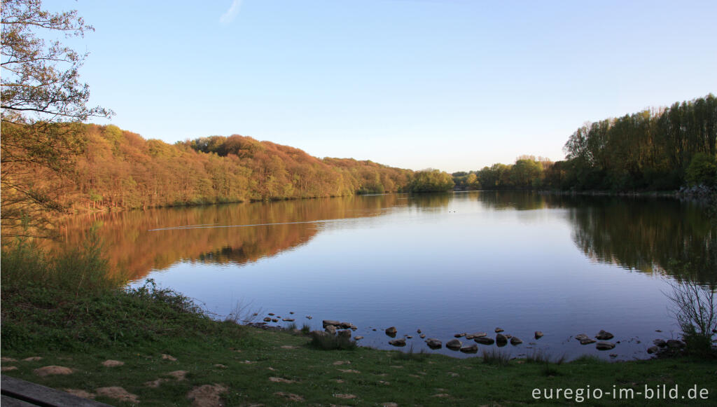 Abendstimmung im Frühling am Cranenweyer bei Kerkrade, NL