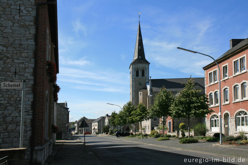 Detailansicht von Alt Breinig, Pfarrkirche St. Barbara, Breinig, Nordeifel