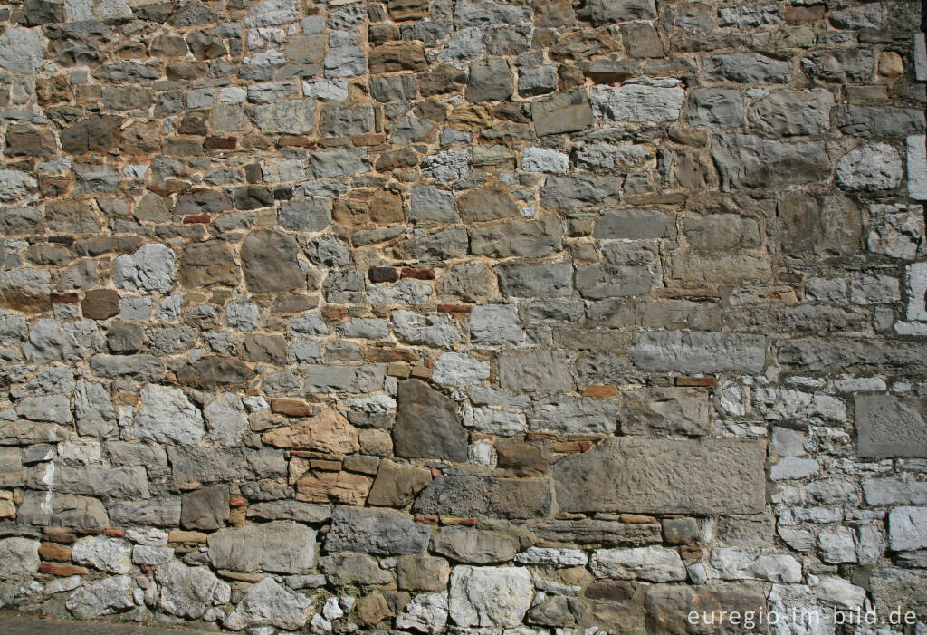 Detailansicht von Alt Breinig,Bruchsteinmauer, Breinig, Nordeifel