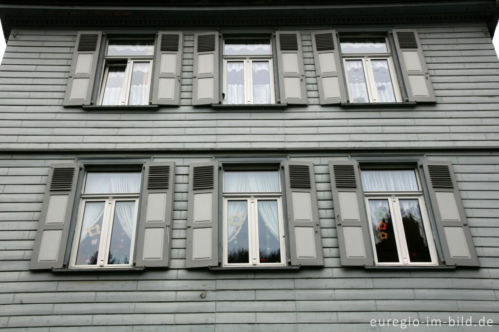 Detailansicht von Alte Hausfassaden in Monschau, Rureifel