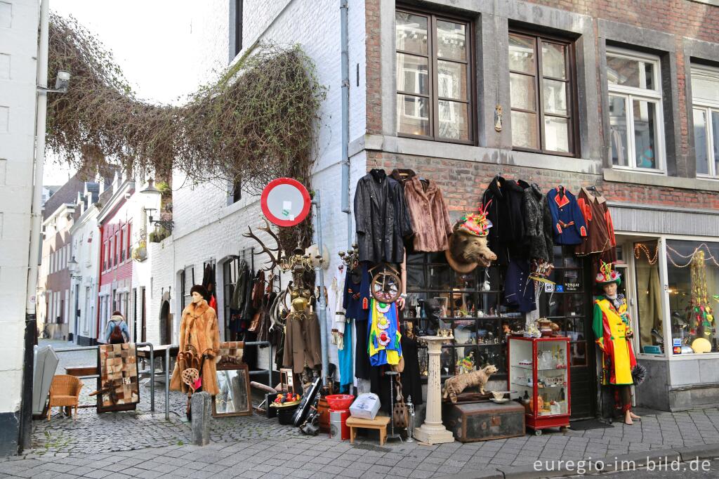 Detailansicht von Antiquitätengeschäft in der Bredestraat, Maastricht