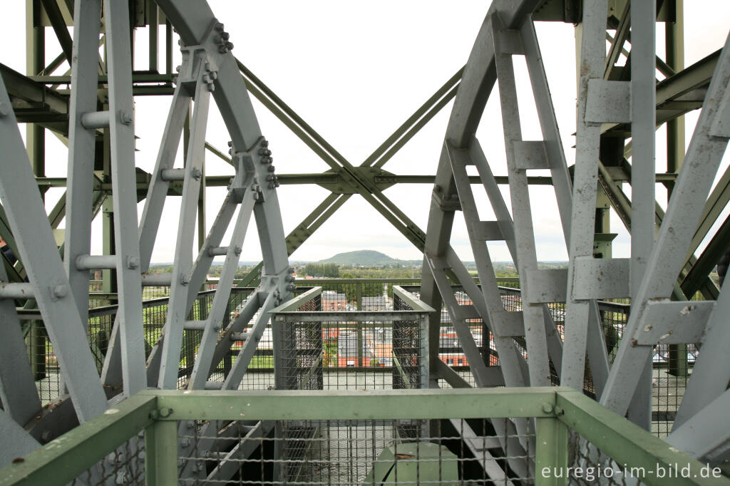 Detailansicht von Auf dem Förderturm des Hauptschachts der Zeche Anna I, Alsdorf