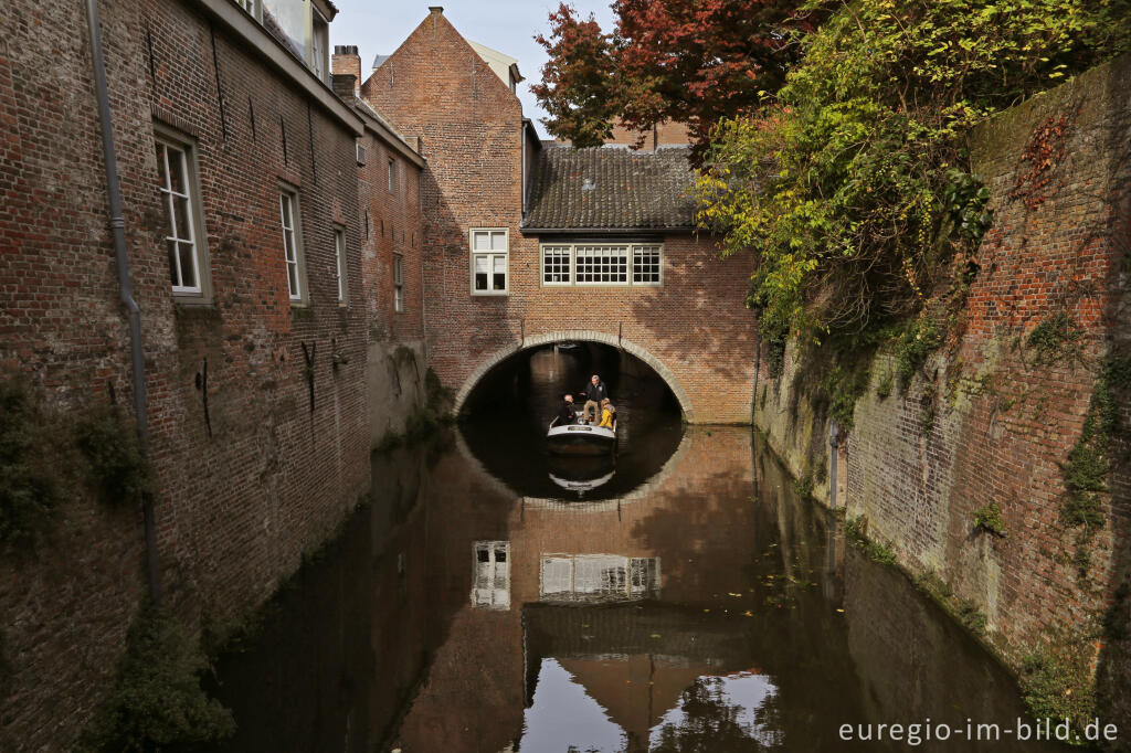 Detailansicht von Auf der Binnendieze in Hertogenbosch