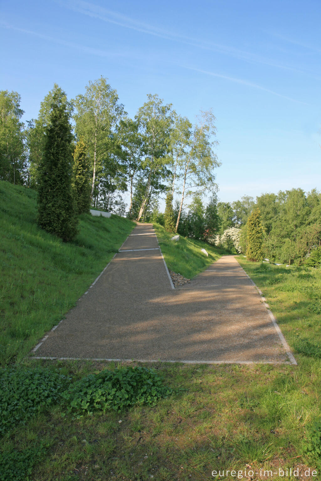 Detailansicht von Aufgang zur großen Kalkhalde, Kalkhaldenpark Würselen