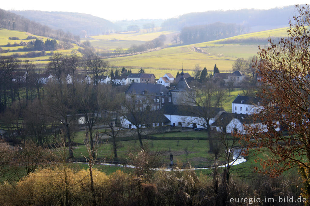 Detailansicht von Ausblick vom Schutzgebiet Genhoes auf das Geultal mit Oud-Valkenburg