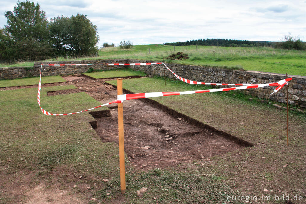 Detailansicht von Ausgrabungen 2010 auf der Görresburg - dem Matronenheiligtum bei Nettersheim