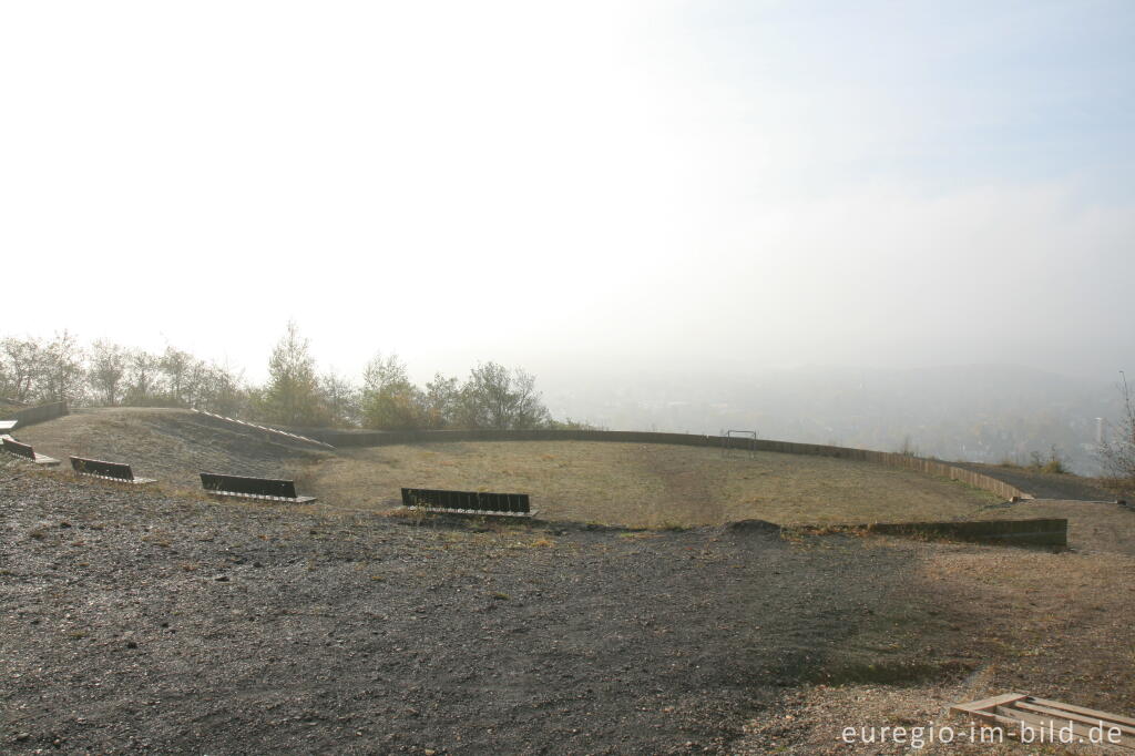 Detailansicht von Aussichtsterrasse auf der Bergehalde Adolf, Herzogenrat Merkstein