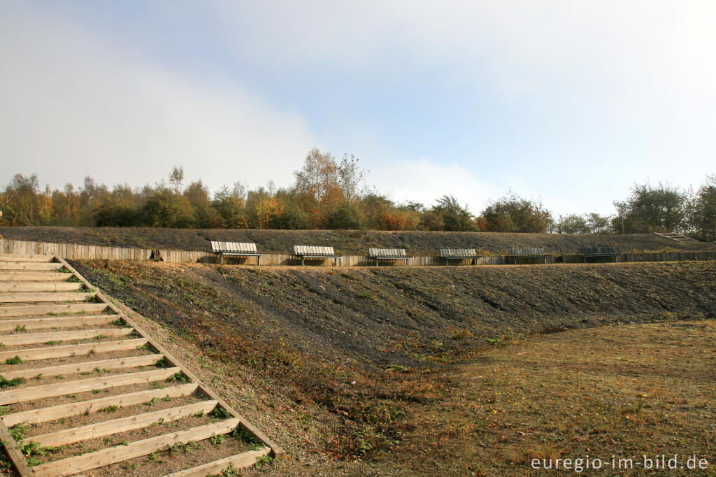 Detailansicht von Aussichtsterrasse auf der Bergehalde Adolf, Herzogenrat Merkstein