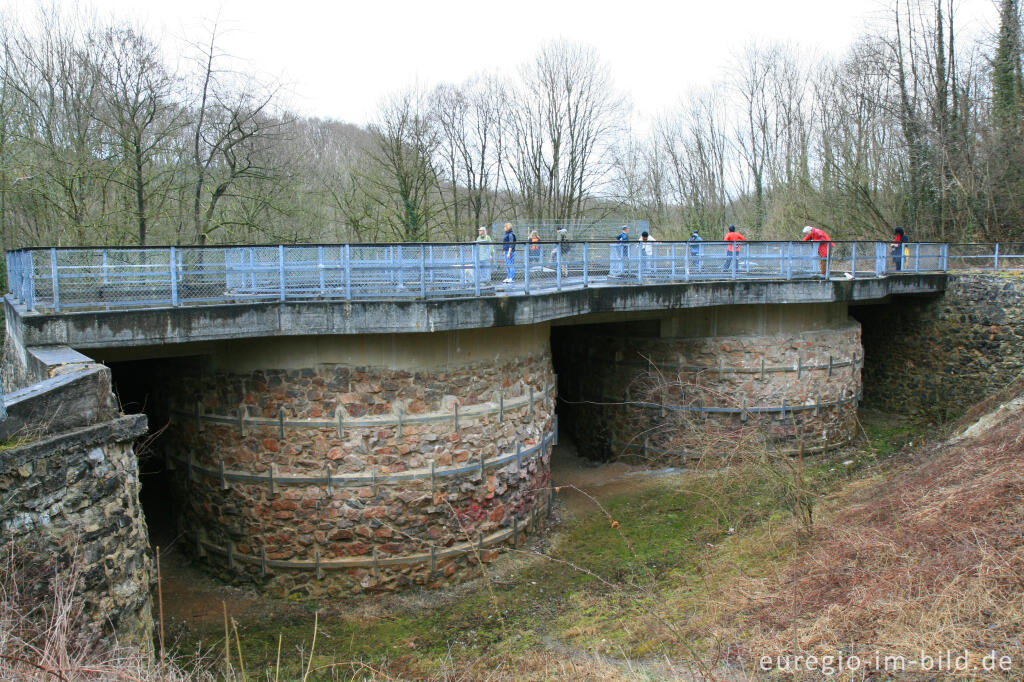 Begehbare Kalköfen bei Walheim, Eifelsteig, 1. Etappe