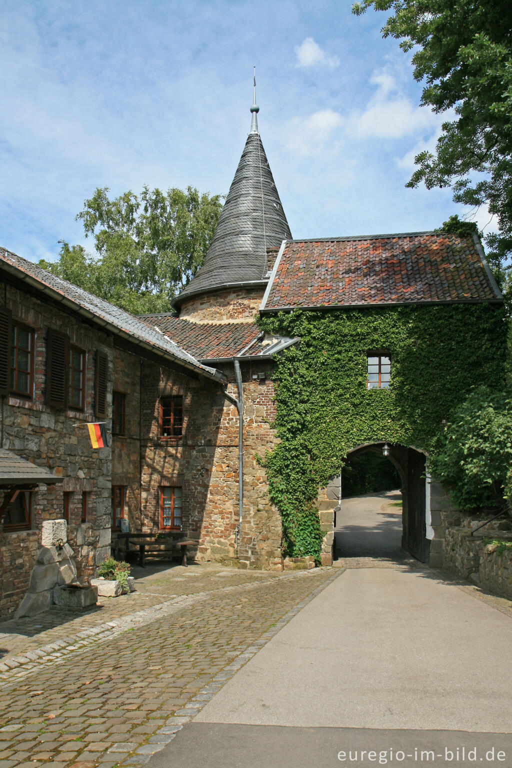 Detailansicht von Bei der Burg Wilhelmstein im Wurmtal