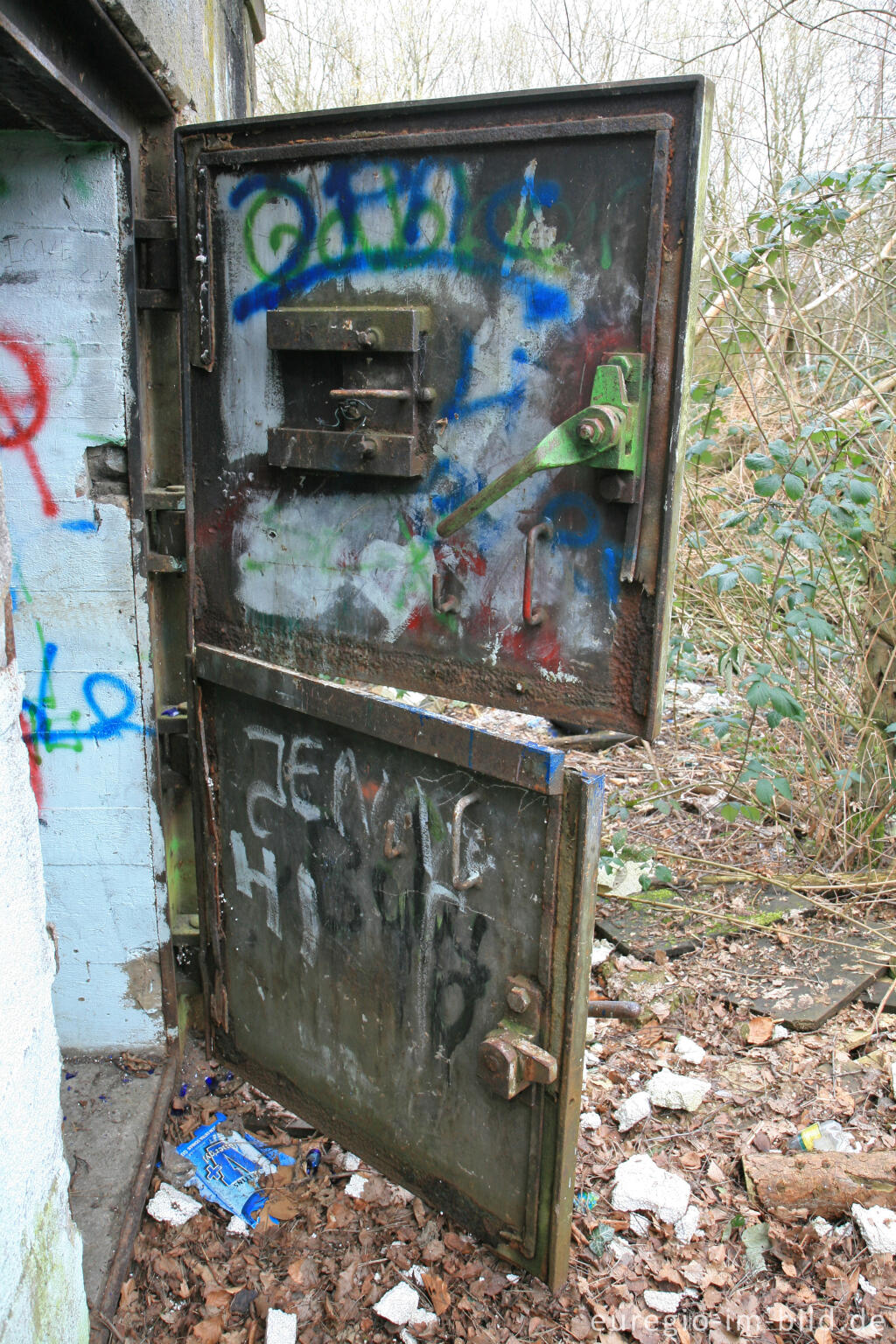 Detailansicht von Beobachtungsstand Herzogenrath-Bank, Teil des Westwalls 