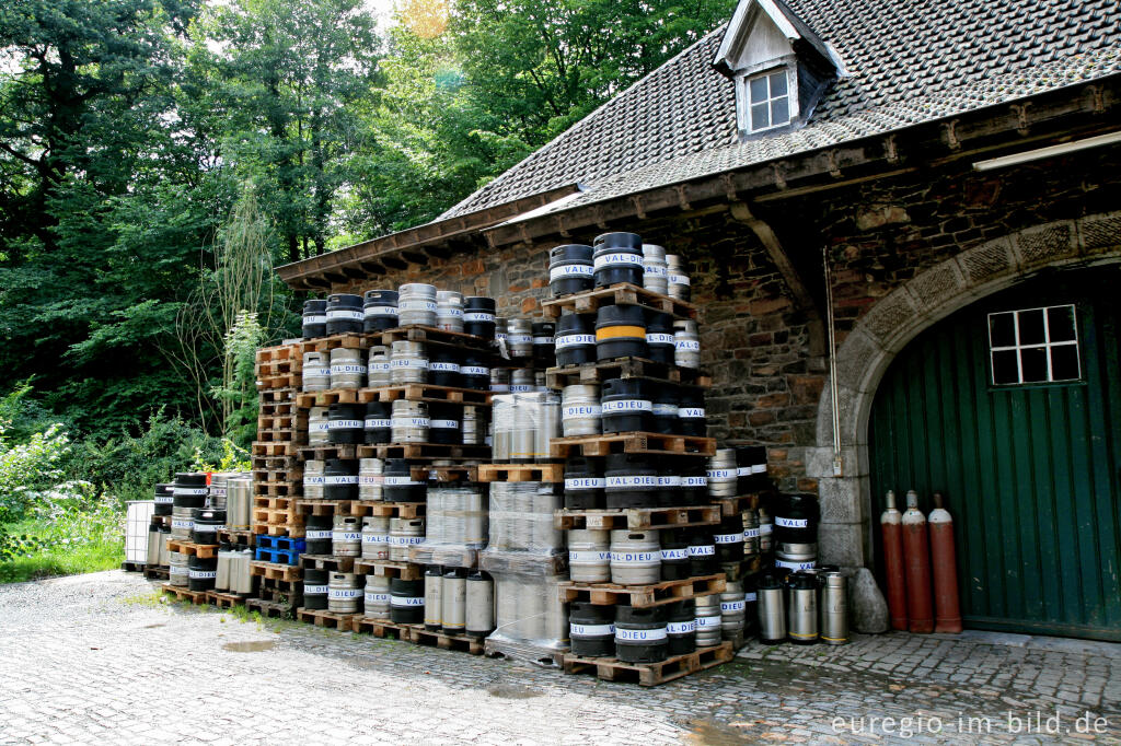 Bierfässer, Brauerei Val Dieu