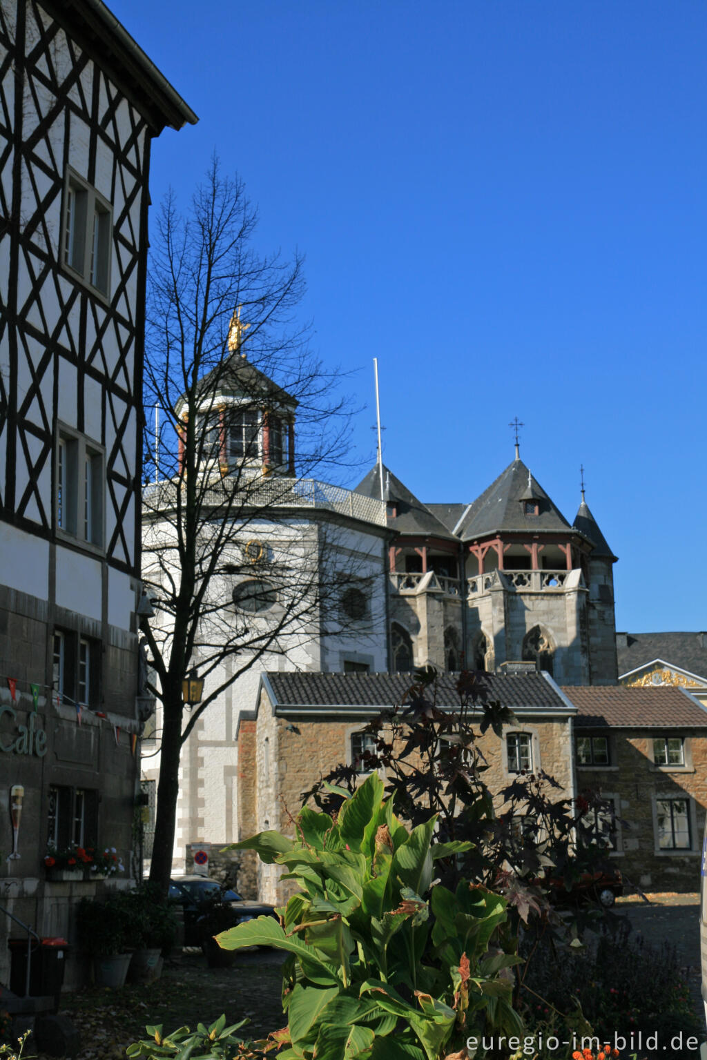 Detailansicht von Blick vom Benediktusplatz auf die Probsteikirche, Kornelimünster