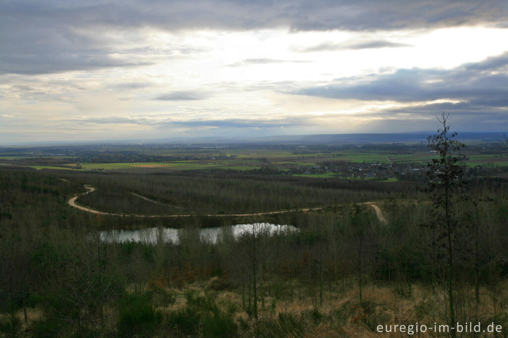 Detailansicht von Blick von der Sophienhöhe nach Südwesten mit Inselsee