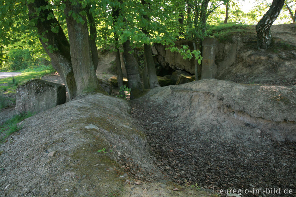 Detailansicht von Bunkerruine aus dem 2. Weltkrieg bei Stolberg-Münsterbusch