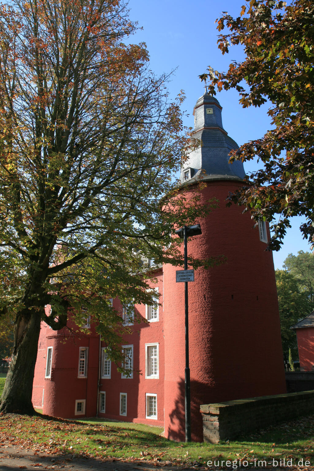 Detailansicht von Burg, Alsdorf