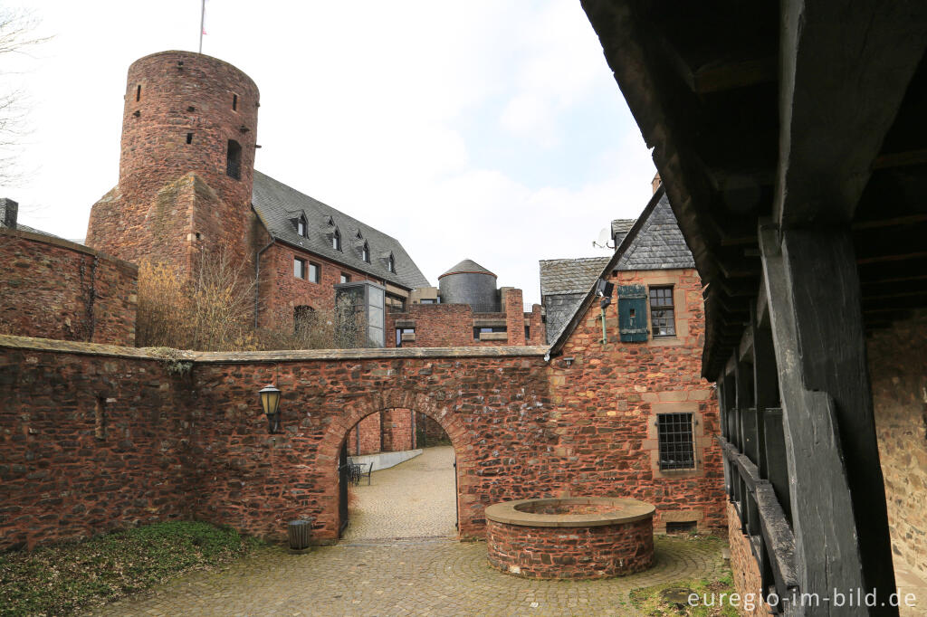 Detailansicht von Burg Hengebach, Heimbach