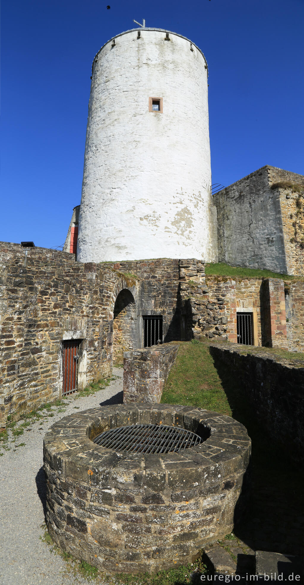 Detailansicht von Burgfried von Reifferscheid, Gemeinde Hellenthal