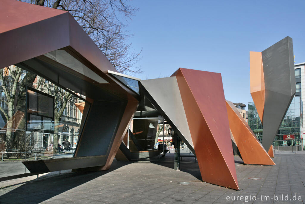 Detailansicht von Busunterstand von Peter Eisenman in Aachen