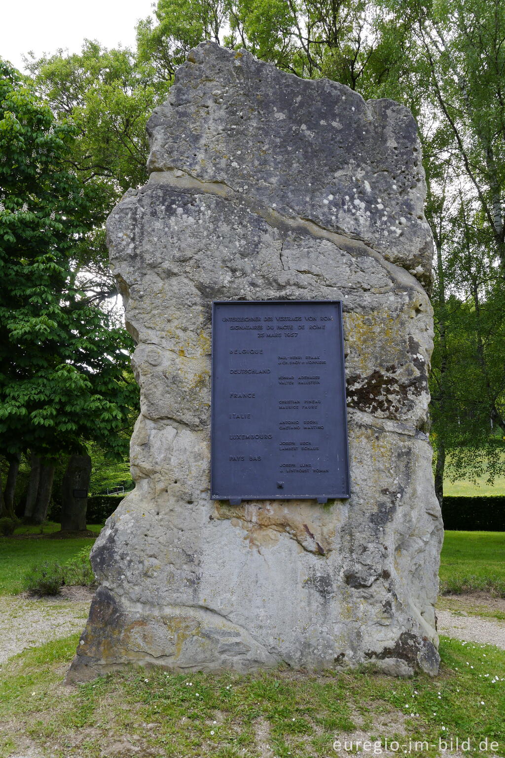 Detailansicht von Das Europadenkmal am Dreiländereck bei Ouren