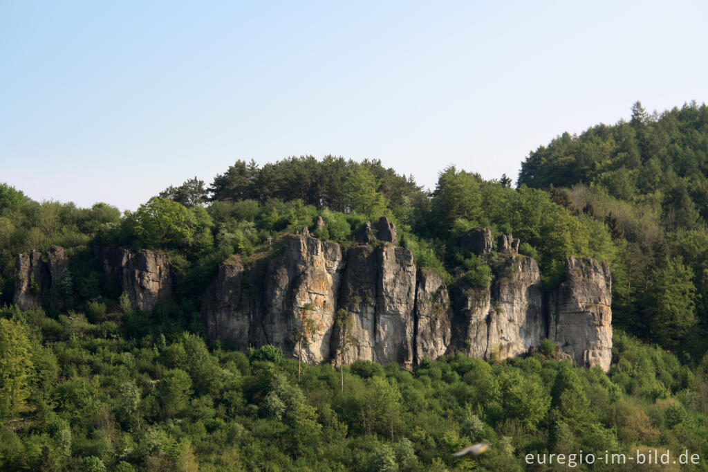 Detailansicht von Das Felsmassiv der Munterley bei Gerolstein in der Vulkaneifel