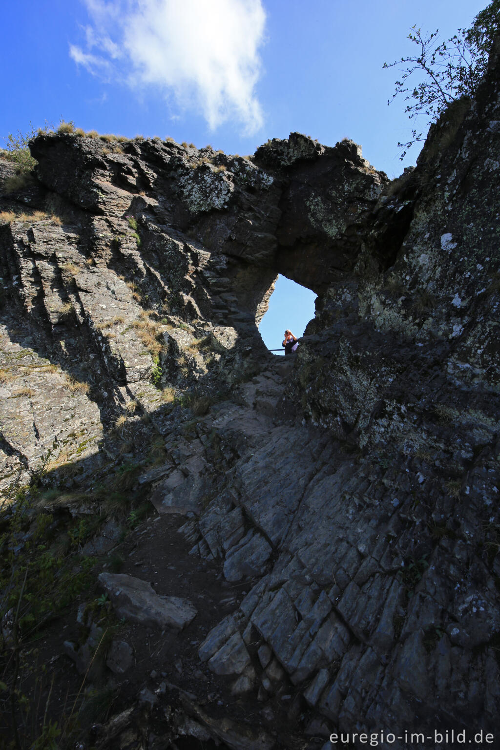 Detailansicht von Das sagenumwobene Teufelsloch bei Altenahr