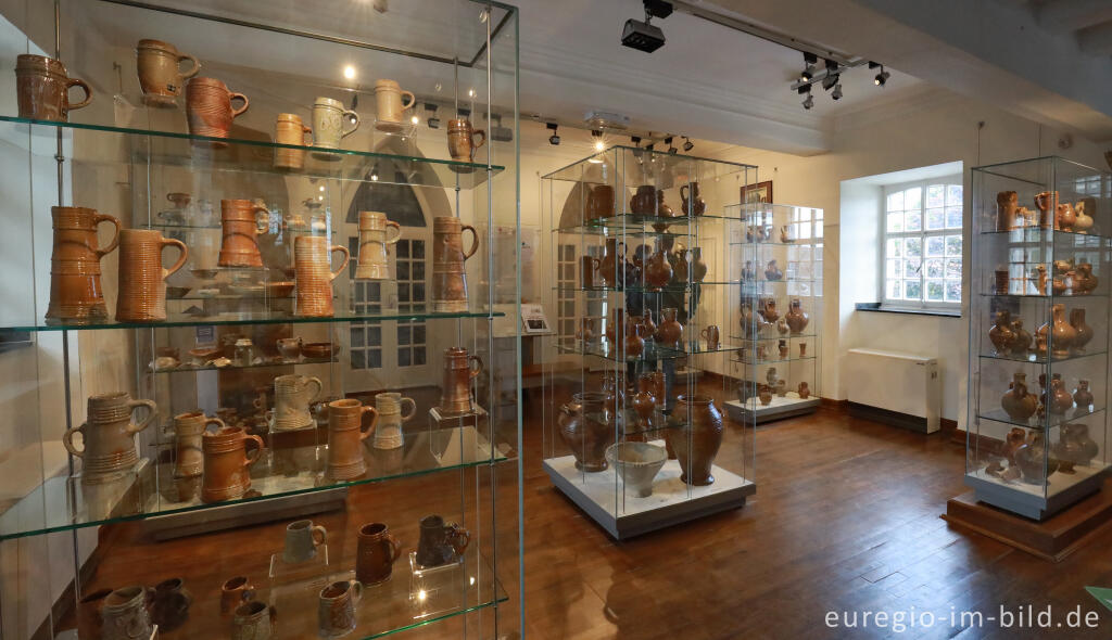 Detailansicht von Das Töpfereimuseum in der Burg Raeren, Ostbelgien