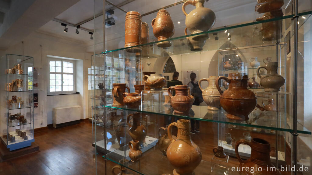 Detailansicht von Das Töpfereimuseum in der Burg Raeren, Ostbelgien