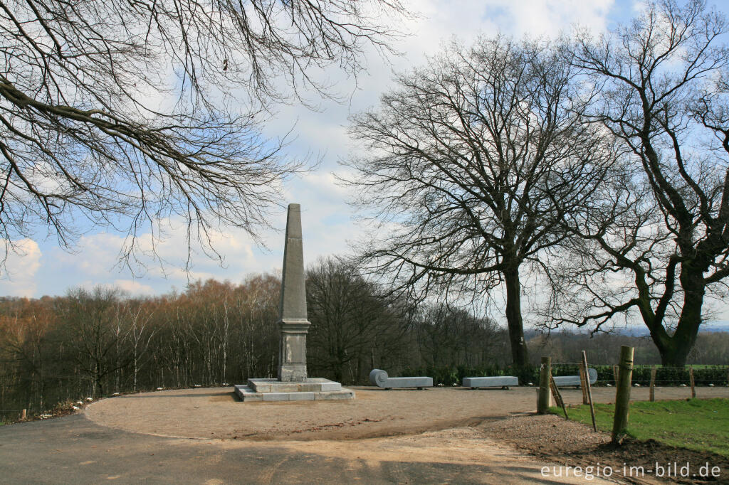 Detailansicht von Der "Blaue Stein" am "Weißen Weg", Wurmtal bei Aachen