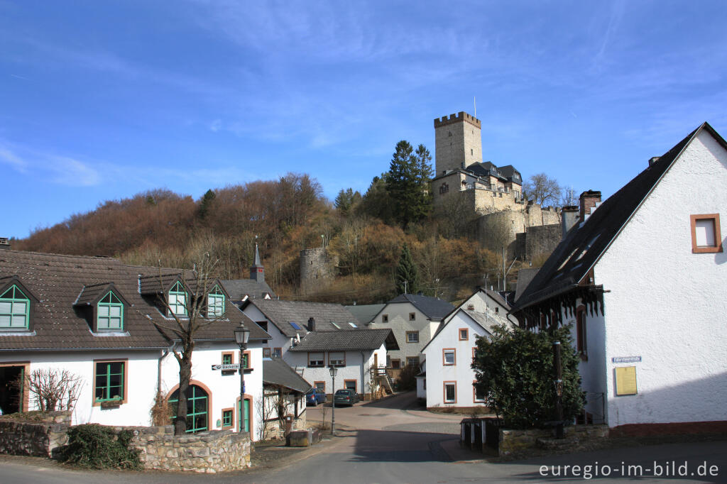 Detailansicht von Der Eifelort Kerpen mit Burg Kerpen