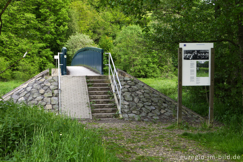 Detailansicht von Die Georges-Wagner-Brücke, Dreiländereck im Ourtal