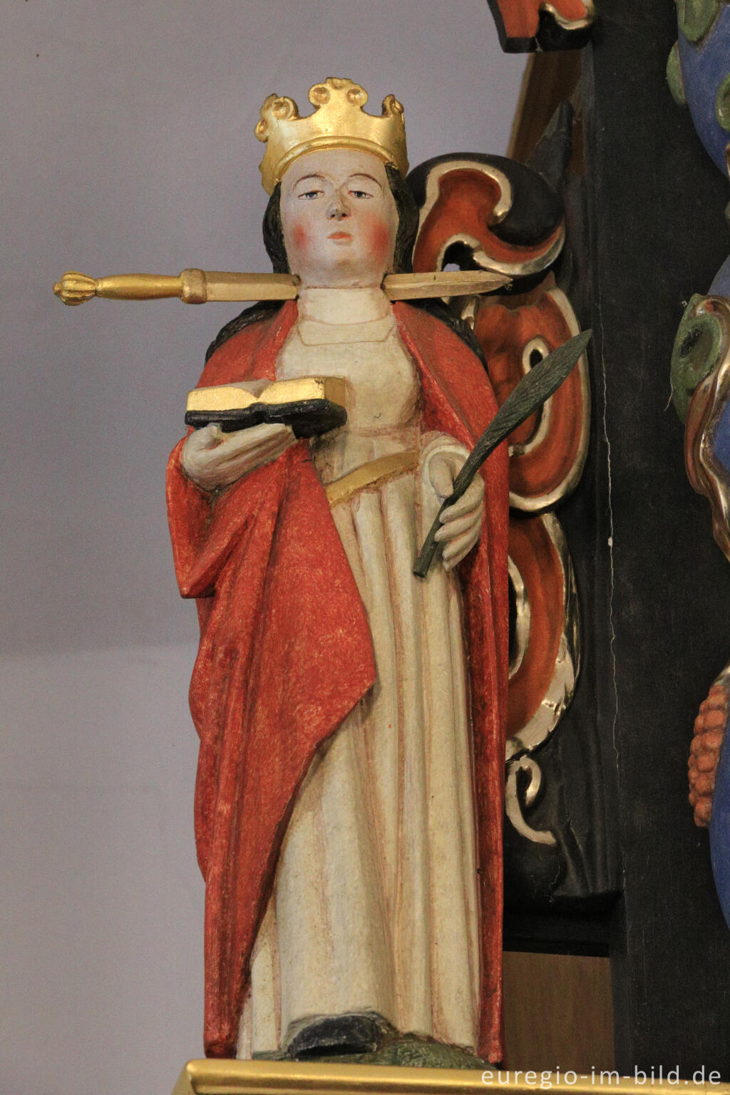 Detailansicht von Die heilige Lucia in der Cornelius-Kapelle von Welchenhausen