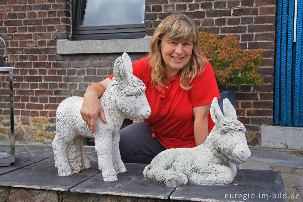 Detailansicht von Die Hobby-Eselzüchterin Gerda Johnen