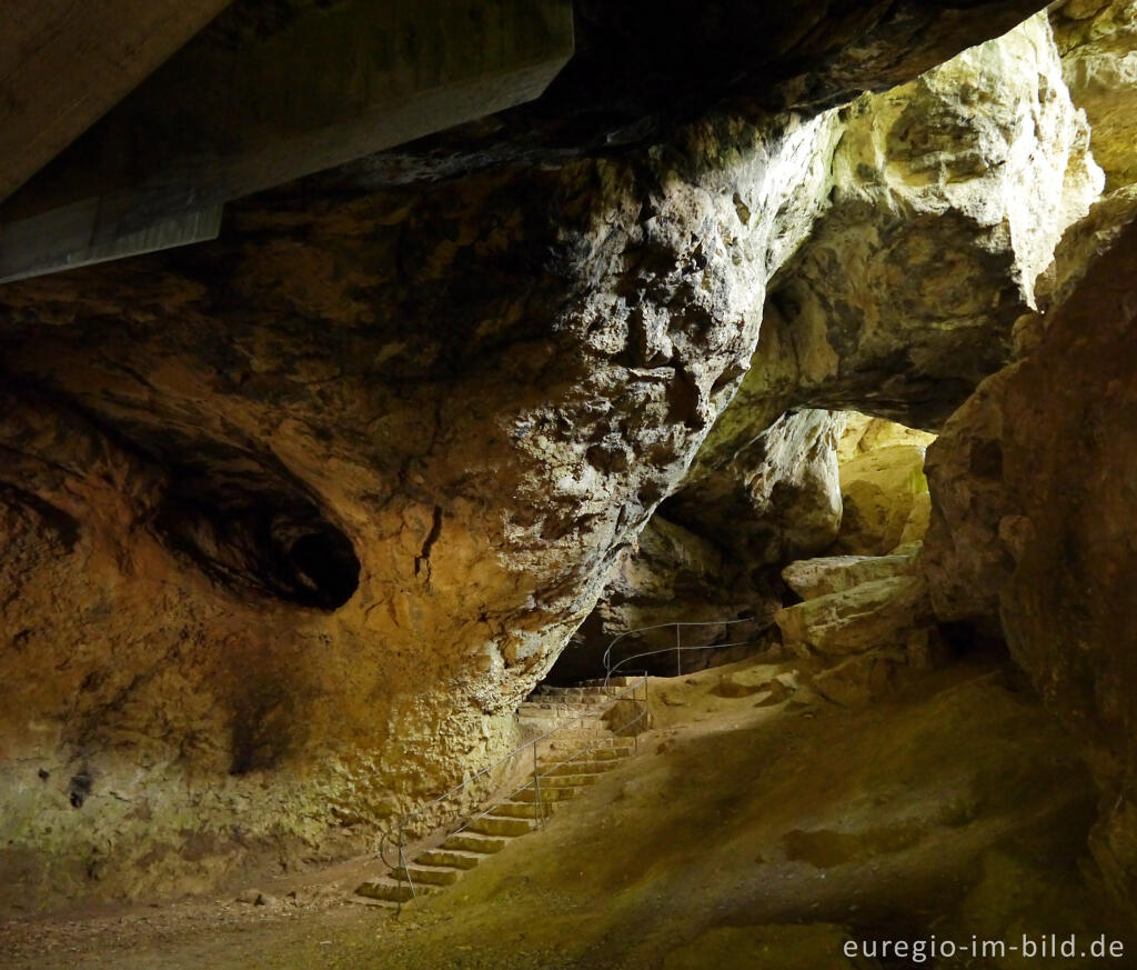 Detailansicht von Die Kakushöhle bei Mechernich in der Eifel