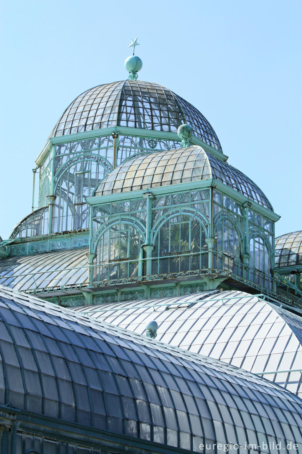 Detailansicht von Die Königlichen Gewächshäuser von Laken (Laeken) bei Brüssel