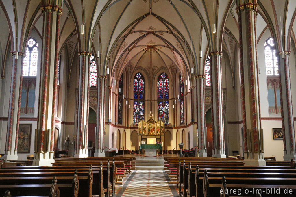 Detailansicht von Die Pfarrkirche St. Donatus in Aachen-Brand