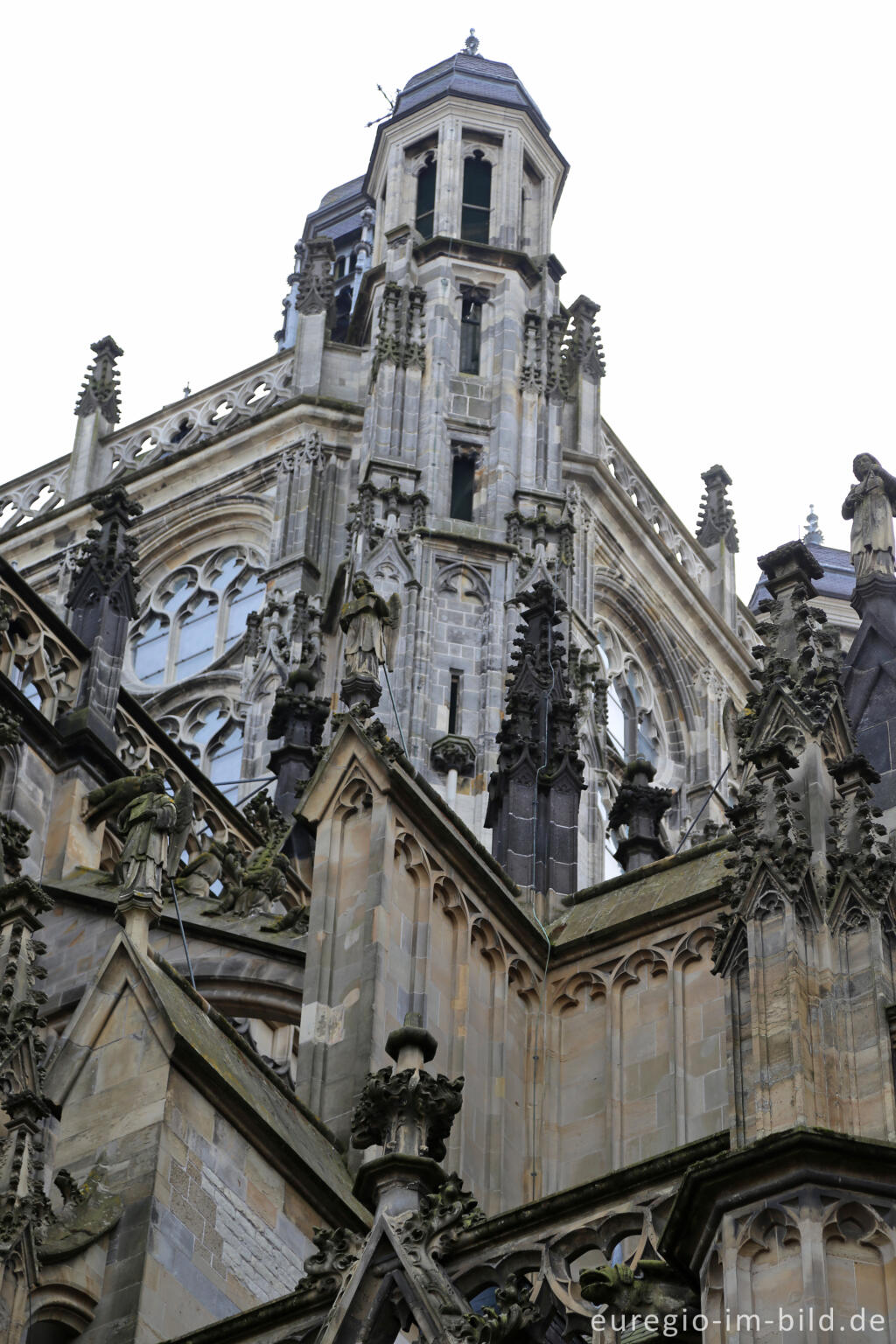 Detailansicht von Die St.-Johannes-Kathedrale (Sint Janskathedraal) in s`Hertogenbosch