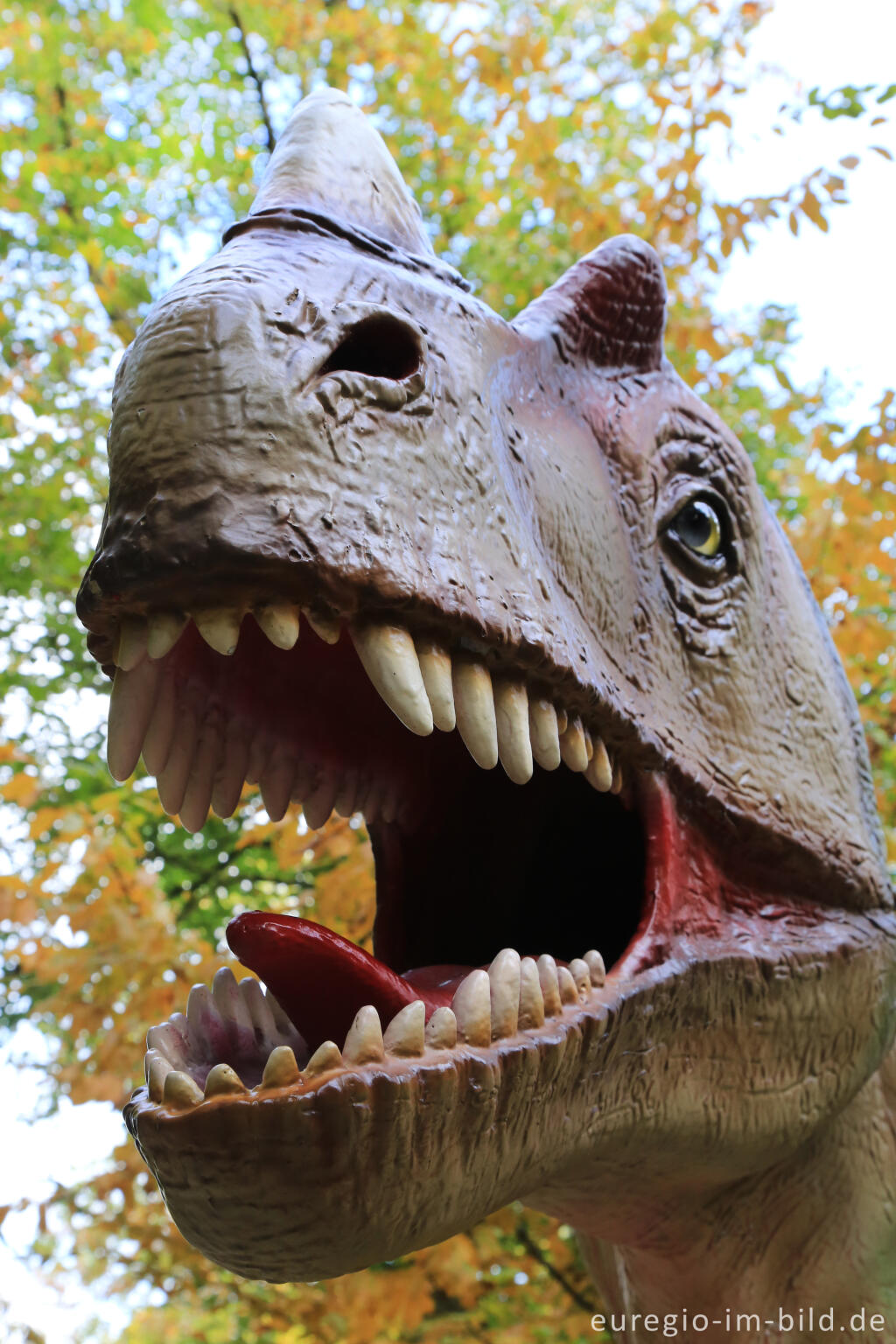 Detailansicht von Dinosaurierpark beim Naturparkzentrum Teufelsschlucht