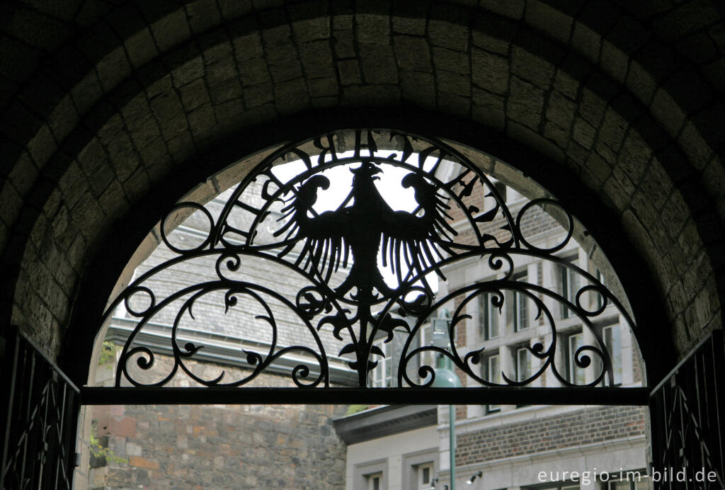 Detailansicht von Eingang zum Stadtarchiv, Aachen, Fischmarkt