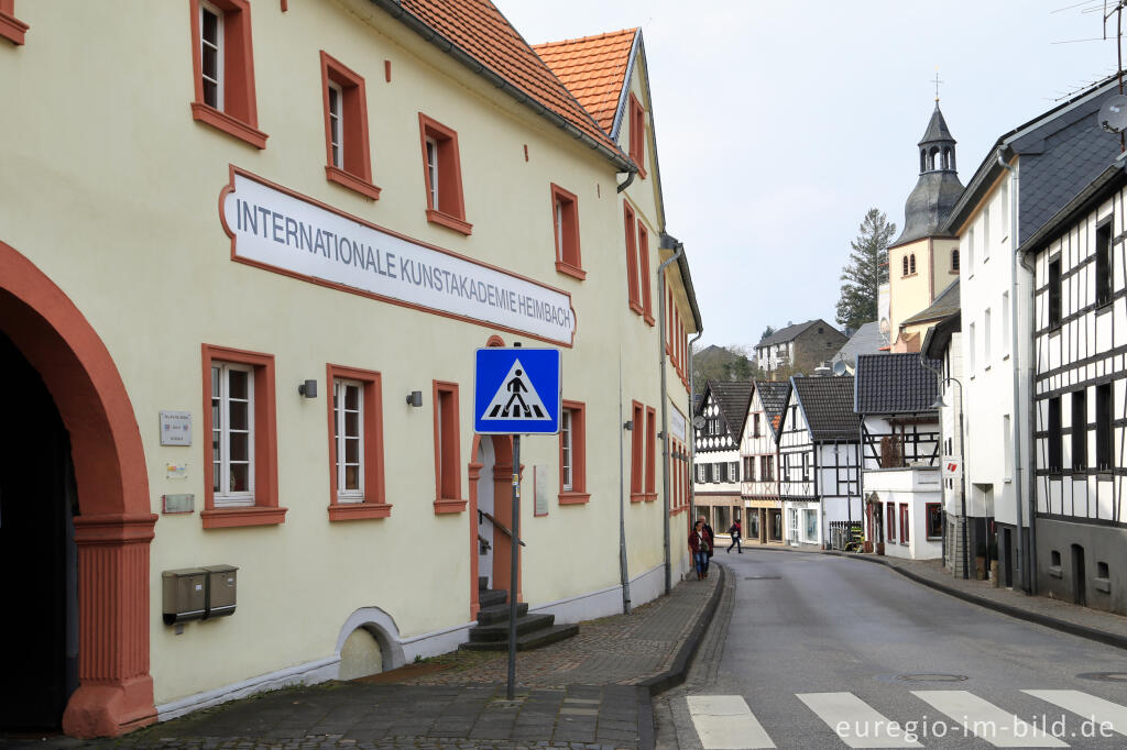 Detailansicht von  Eingang zur Internationalen Kunstakademie Heimbach