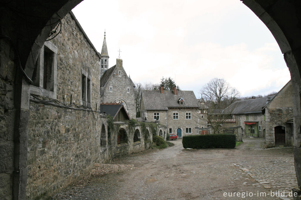 Detailansicht von Eyneburg (Emmaburg) bei Kelmis (B)