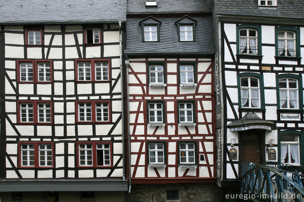 Detailansicht von Fachwerkhäuser im Ortskern von Monschau, Rureifel