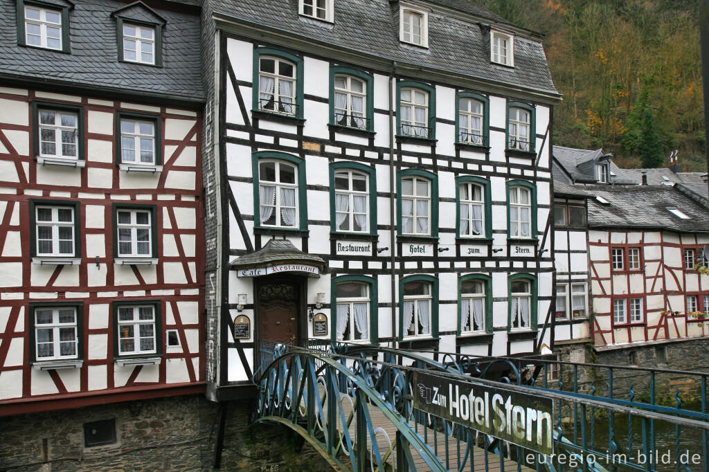 Detailansicht von Fachwerkhäuser im Ortskern von Monschau, Rureifel