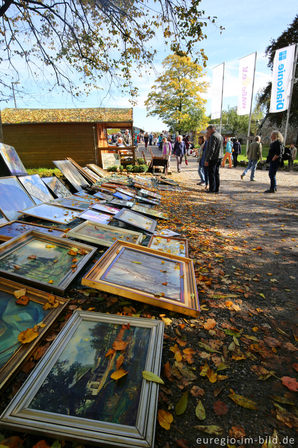 Detailansicht von Flohmarkt auf Gut Hebscheid bei Aachen