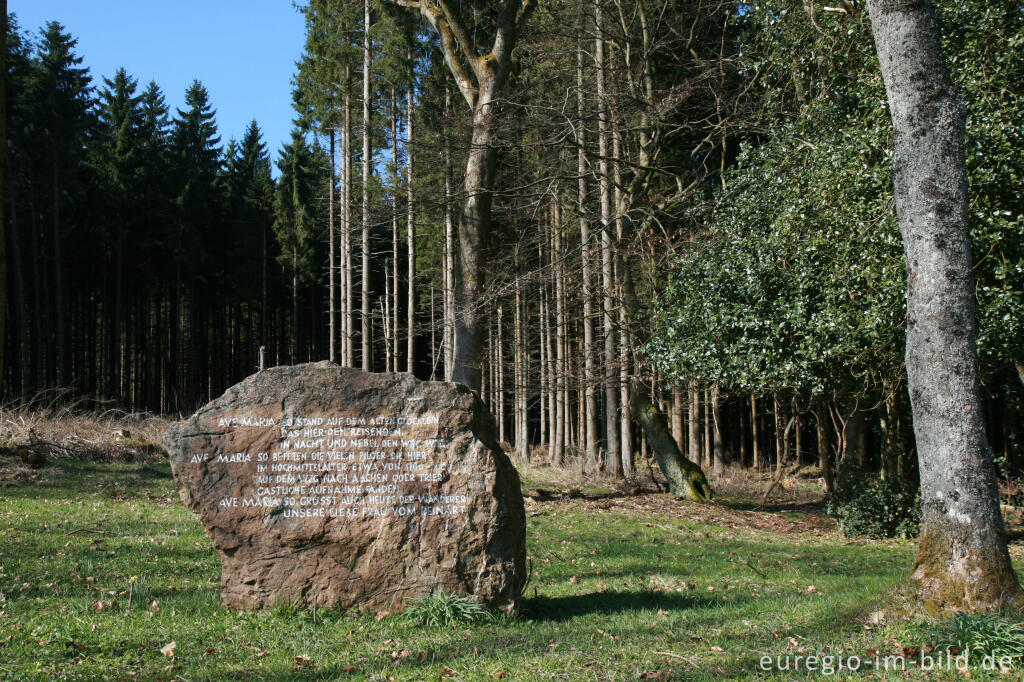 Gedenkstätte Reinartzhof im Osthertogenwald