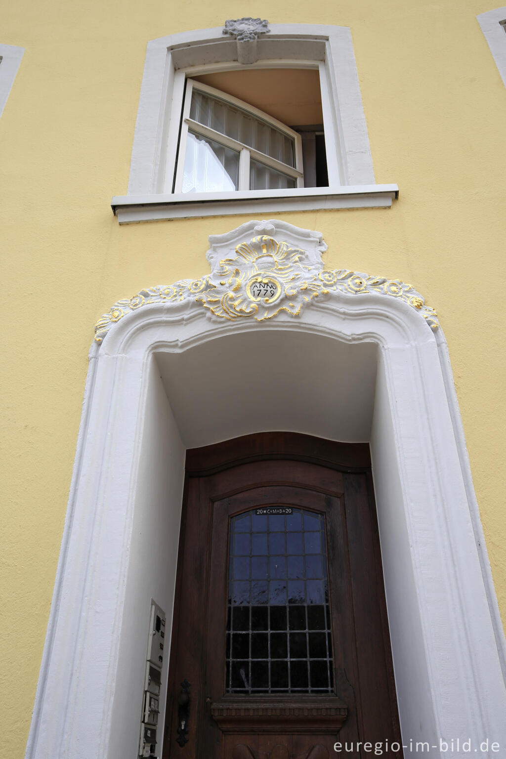 Detailansicht von Haus von 1779, Altstadt von Neuerburg