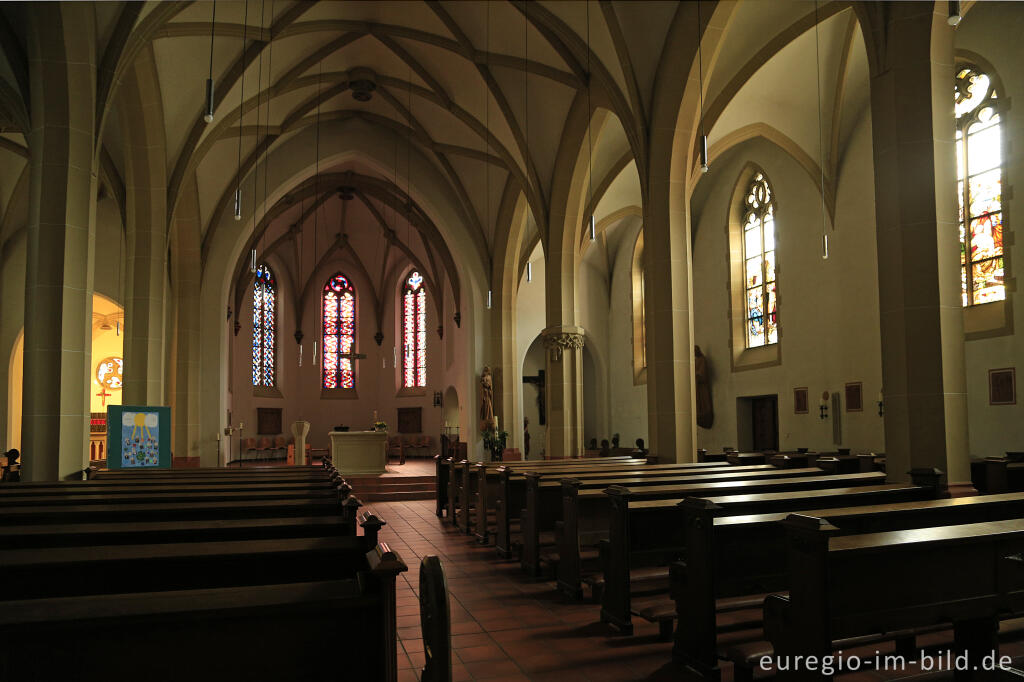 Detailansicht von Innenansicht der römisch-katholische Pfarrkirche "Johann-Baptist in Vicht