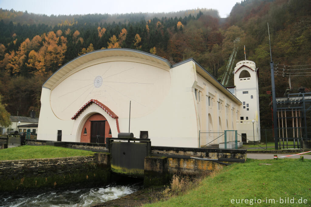 Detailansicht von Jugendstil-Kraftwerk, Heimbach