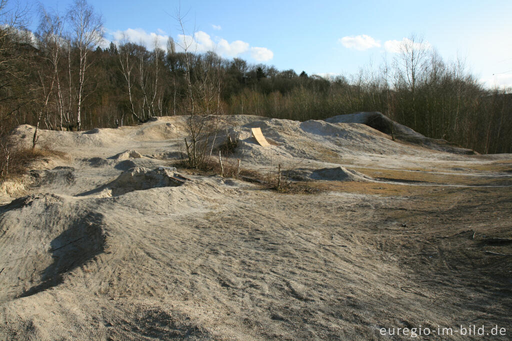 Detailansicht von Kalkberg im Wurmtal bei Würselen