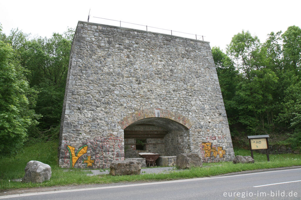 Kalkofen "Am Wolfspfad",  Hahn bei Walheim